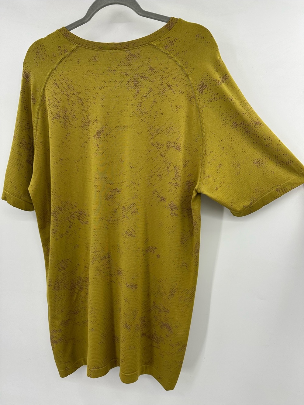 lululemon athletica Men's Green And Brown Short Sleeve Performance Tee XL - Picture 7 of 11